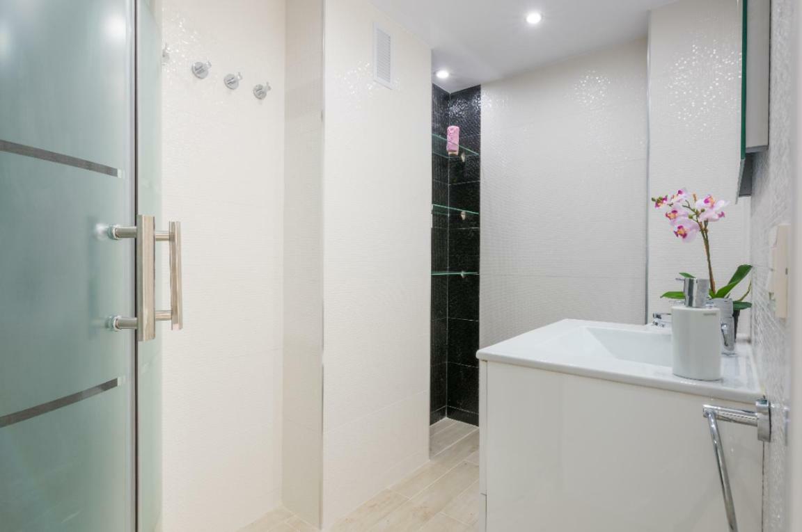 Seafront La Malagueta I Apartment Malaga Ngoại thất bức ảnh